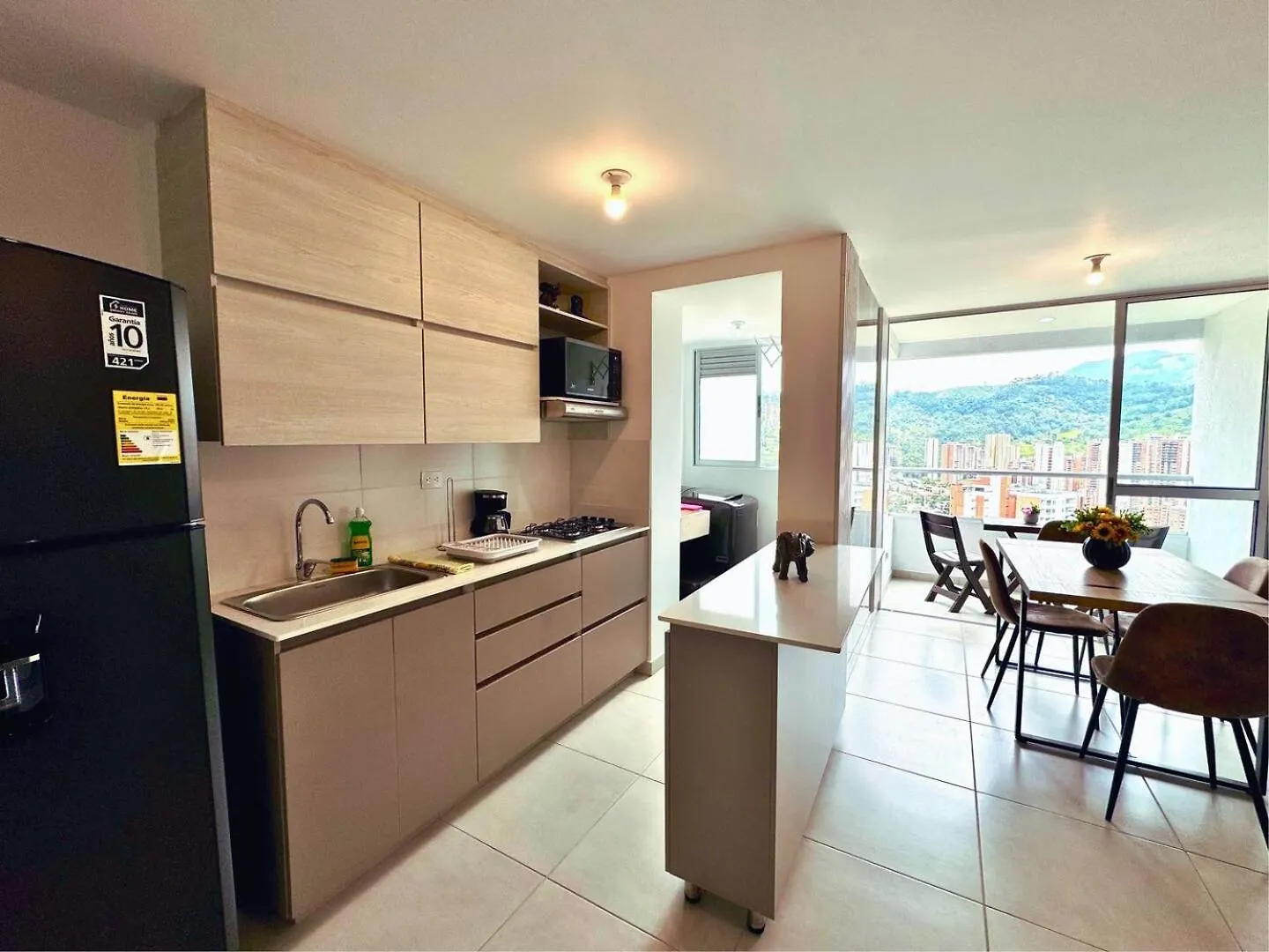 3Br Stunning Views Minimalist Sabaneta Apartment